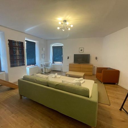 Central Retro Apartment Sibiu Ngoại thất bức ảnh