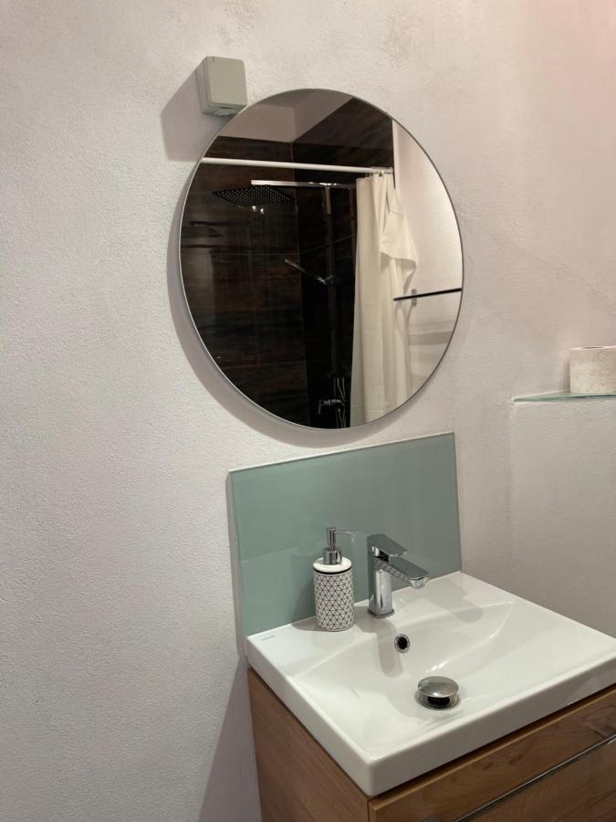Central Retro Apartment Sibiu Ngoại thất bức ảnh
