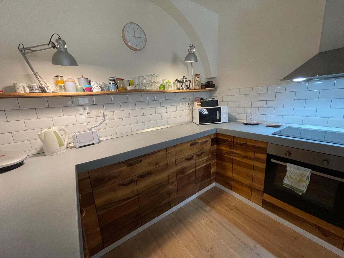 Central Retro Apartment Sibiu Ngoại thất bức ảnh